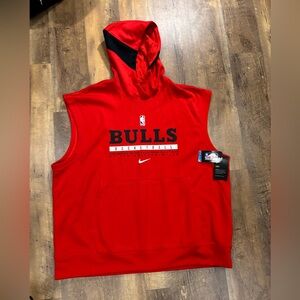 Nike Chicago Bulls Dri-FIT Sleeveless Shooting Hoodie, NWT